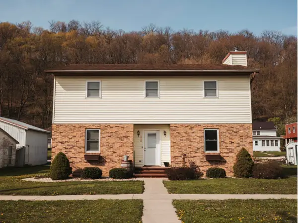 202 SW 2nd Street, Elkader, IA 52043