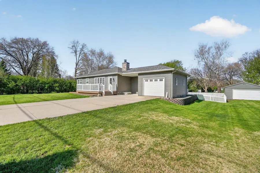 2519 Rownd Street, Cedar Falls, IA 50613 - #2