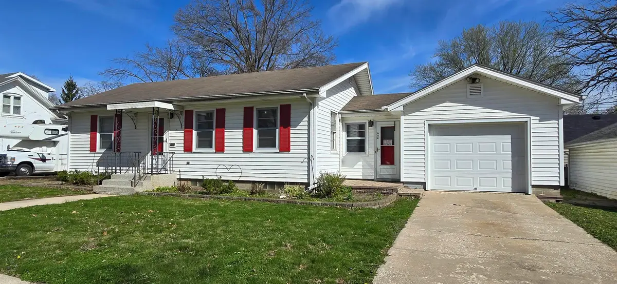 604 N Iowa Street, Charles City, IA 50616 - #1