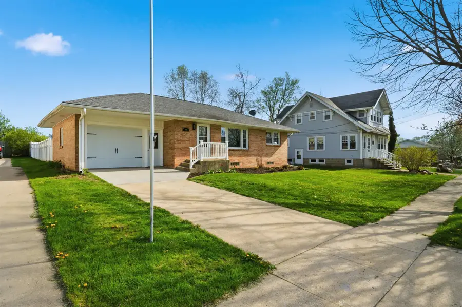 303 East Elm Street, Strawberry Point, IA 52076 - #3