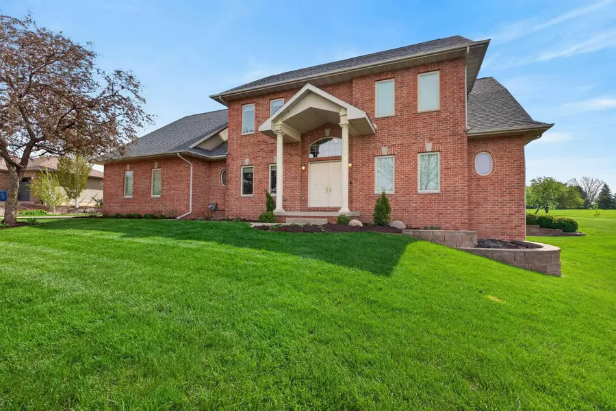 5025 South Fork Lane, Waterloo, IA 50701 - #2