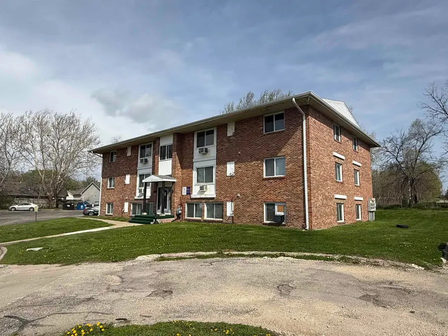 1110 Dorren Avenue, Waterloo, IA 50701 - #2