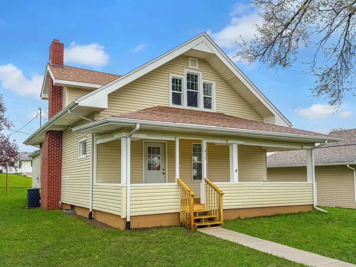 413 4th Street, Gladbrook, IA 50635 - #1