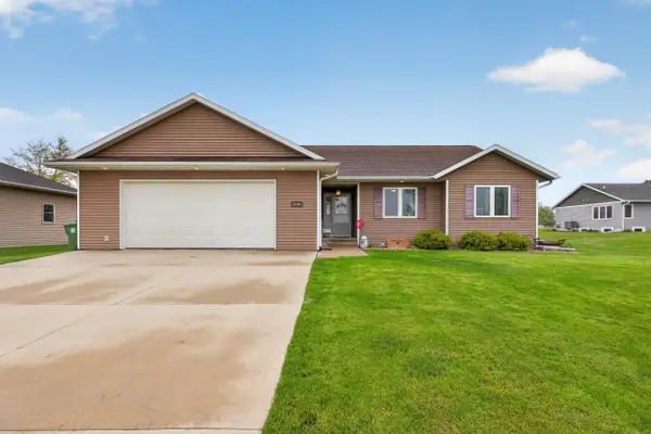 1109 Lozmar Lane, Shell Rock, IA 50670