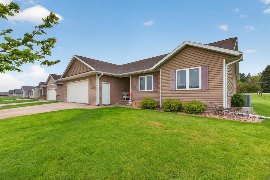 1109 Lozmar Lane, Shell Rock, IA 50670 - #2