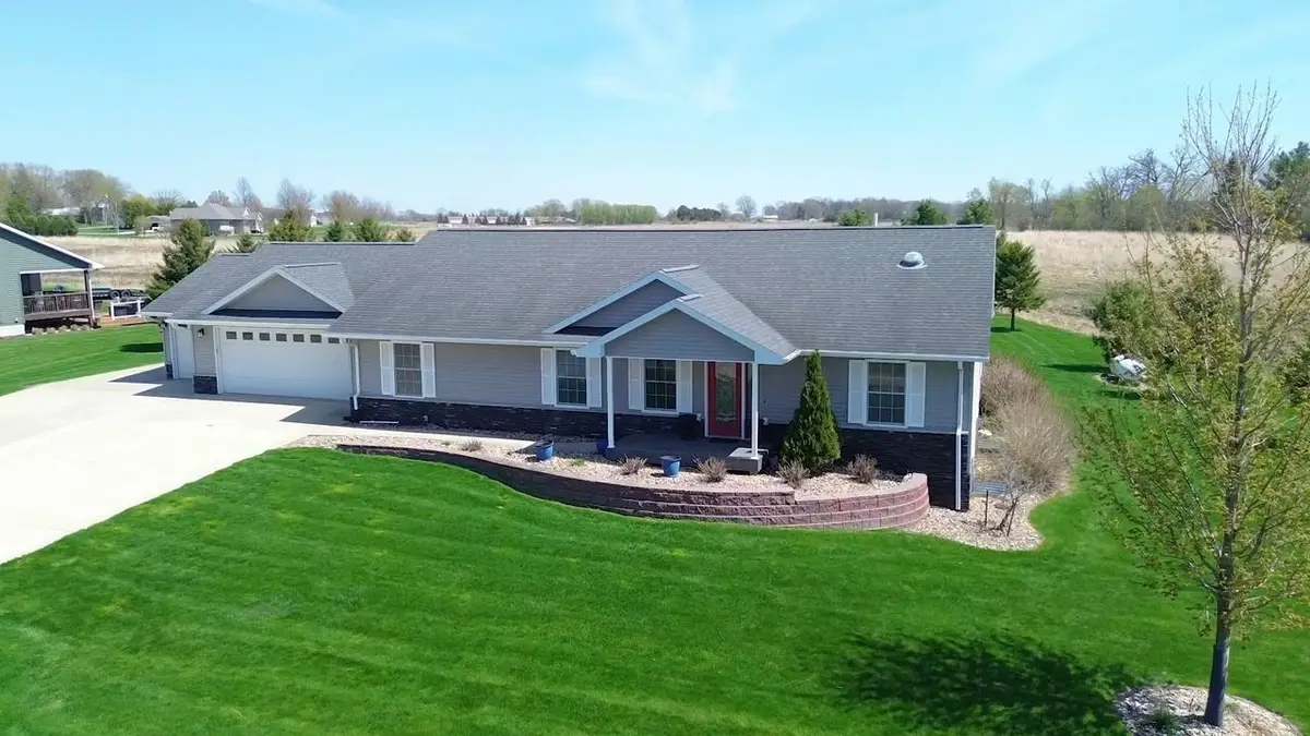 1210 N Walnut Street, Sumner, IA 50674 - #1