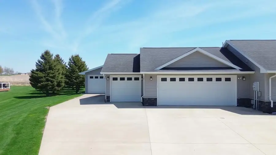 1210 N Walnut Street, Sumner, IA 50674 - #3