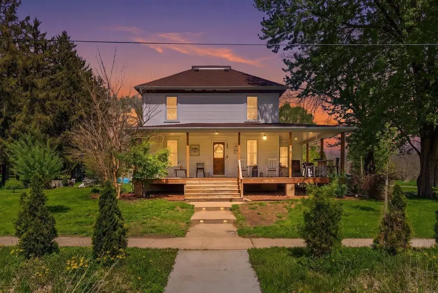 200 Forrest Avenue, Denver, IA 50622 - #3