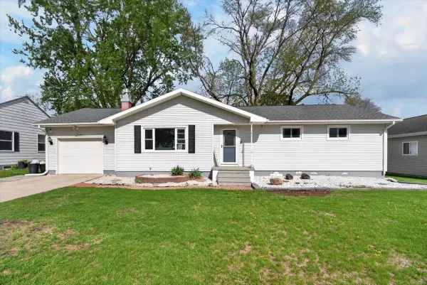 1225 5th. Street, Jesup, IA 50648