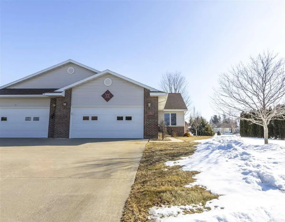 614 West Street, Dysart, IA 52224 - #1