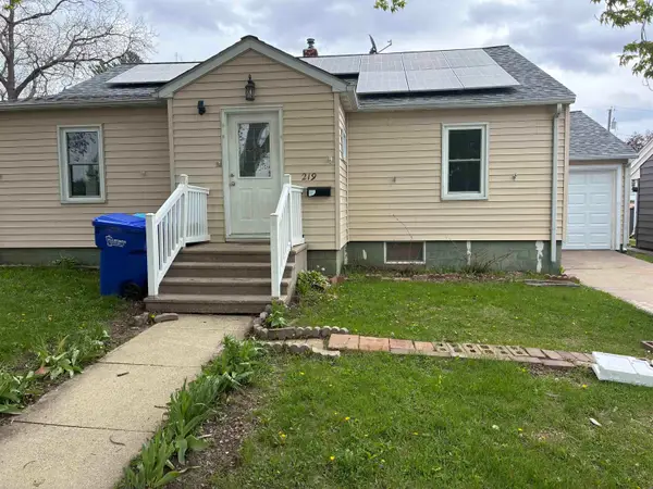 219 SE 6th Avenue, Oelwein, IA 50662