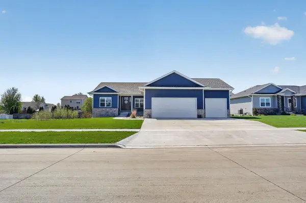 2224 Vera Way, Cedar Falls, IA 50613