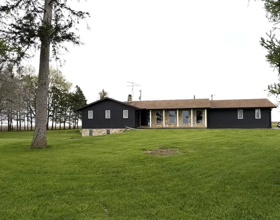 329 Wren Avenue, Ackley, IA 50601 - #2
