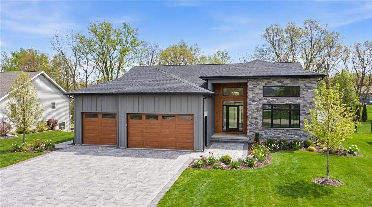 1725 Timberline Drive, Evansdale, IA 50707 - #1
