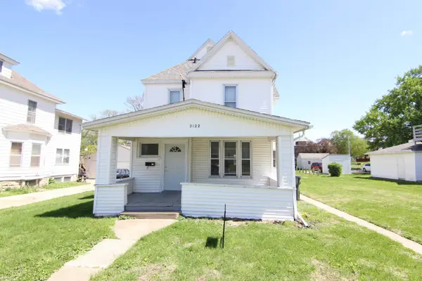 2122 Olive Street, Cedar Falls, IA 50613