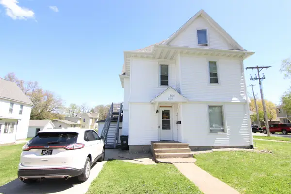 2126-2128 Olive Street, Cedar Falls, IA 50613