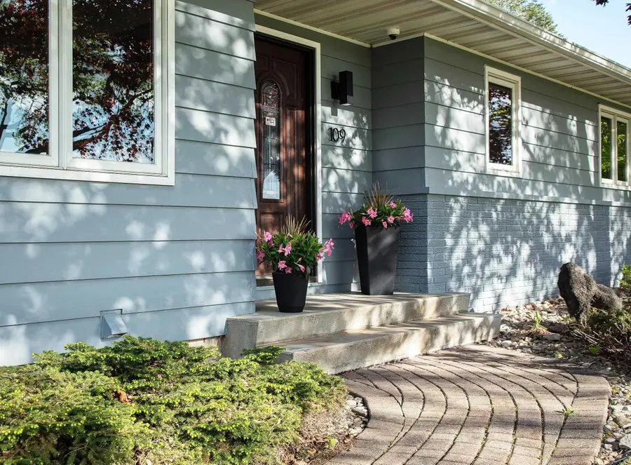 109 16th St Sw, Waverly, IA 50677 - #3