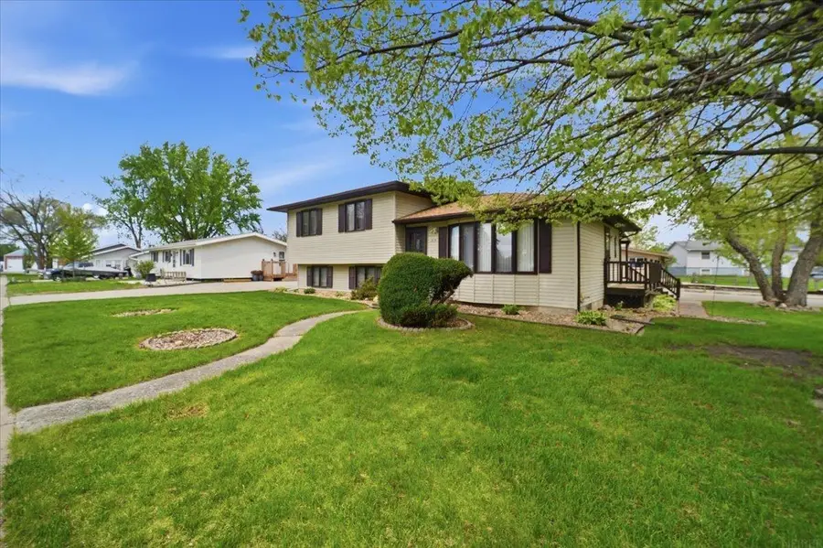 215 River Forest Road, Evansdale, IA 50707 - #3