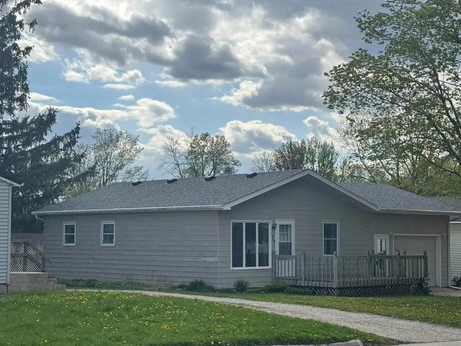1908 Owen St., Charles City, IA 50616 - #2