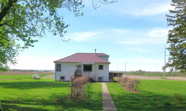 1124 185th Avenue, Ossian, IA 52161