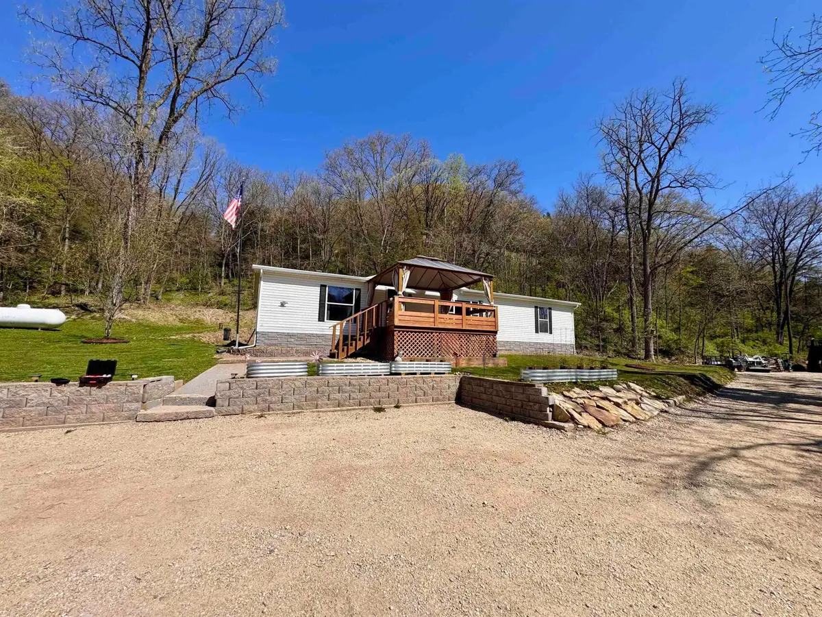 1862 Village Creek Drive, Lansing, IA 52151 - #1