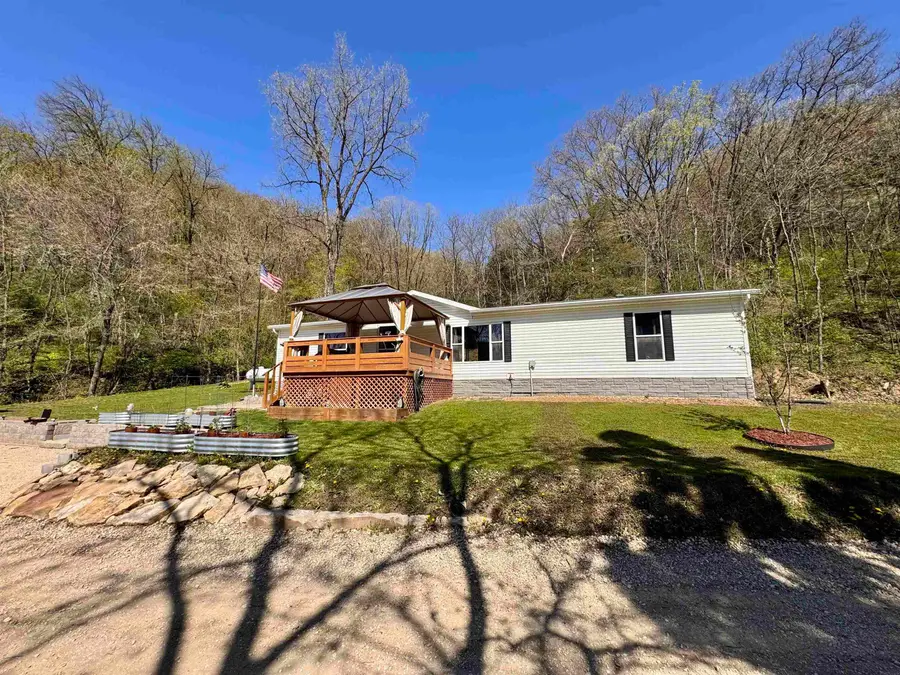 1862 Village Creek Drive, Lansing, IA 52151 - #2