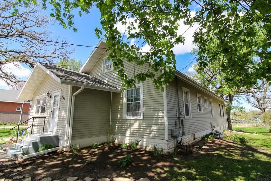 708 17th Avenue, Eldora, IA 50627 - #3