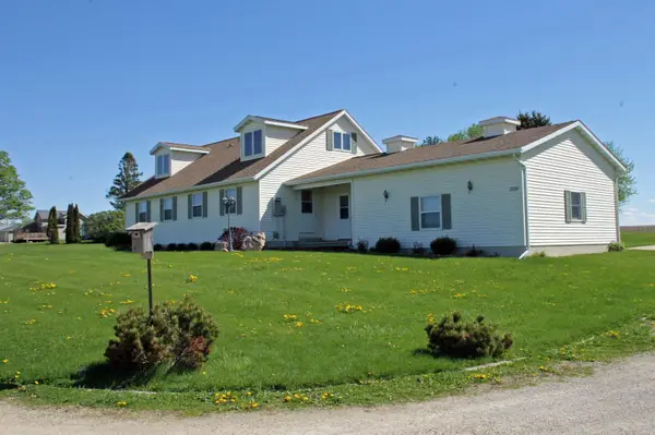 2229 Larrabee Avenue, Waverly, IA 50677