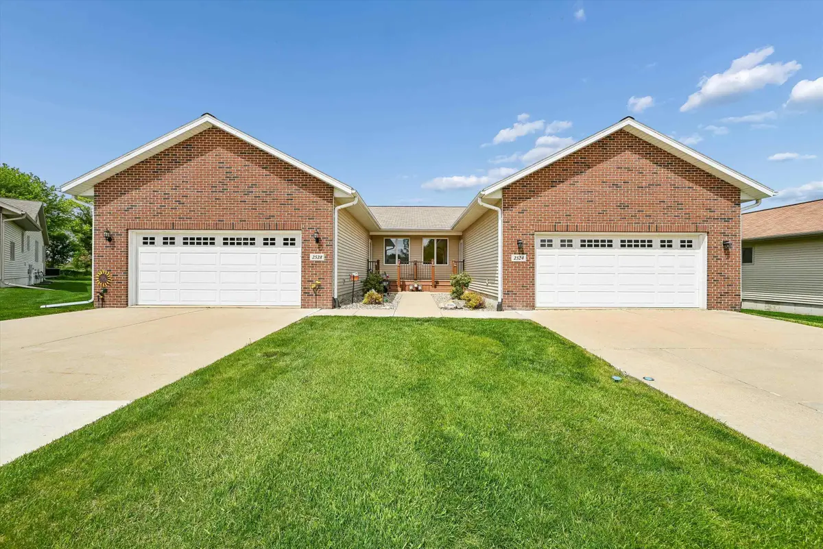 2524 NW 3rd Park Avenue, Waverly, IA 50677 - #1
