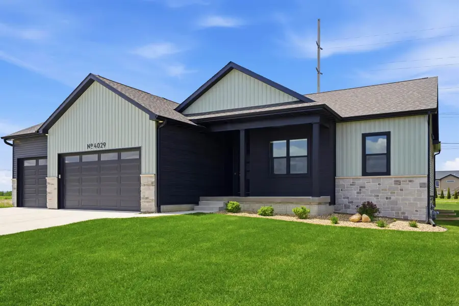 4029 Broomfield Drive, Cedar Falls, IA 50613 - #2
