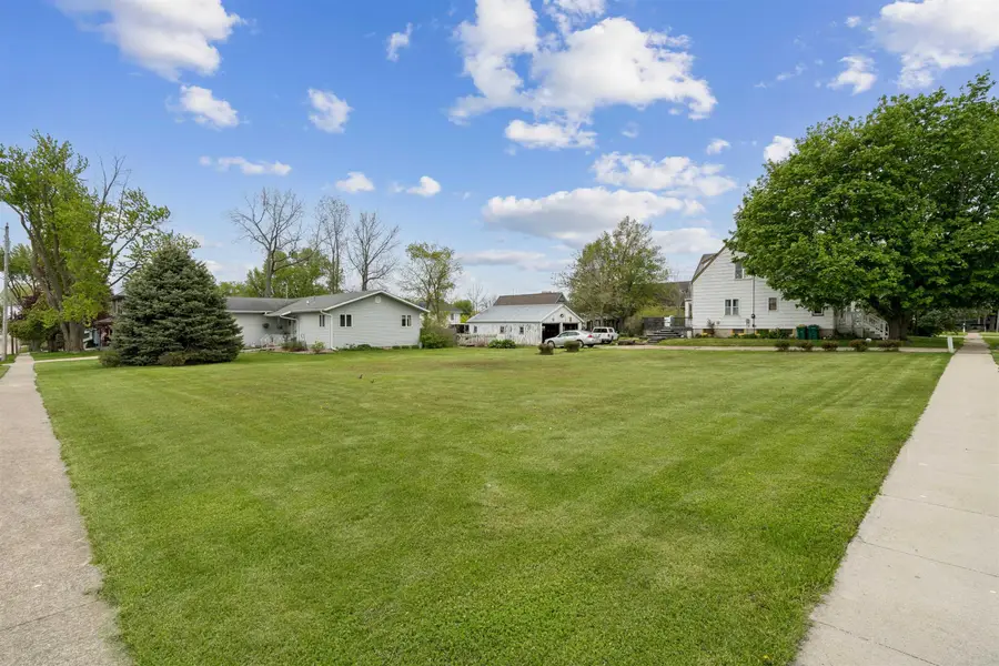 602 S Egbert Street, Monona, IA 52159 - #3