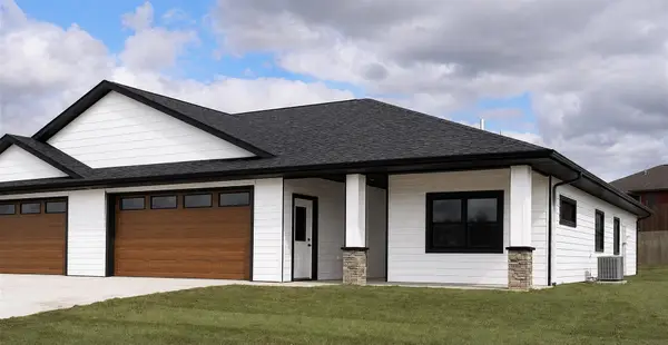 2360 Shagbark Ln Road #1, Decorah, IA 52101