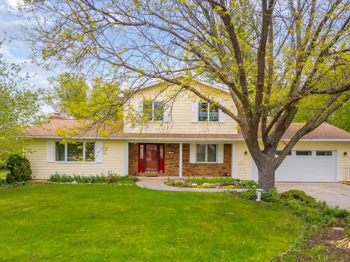 910 Juanita Avenue, Cedar Falls, IA 50613 - #1