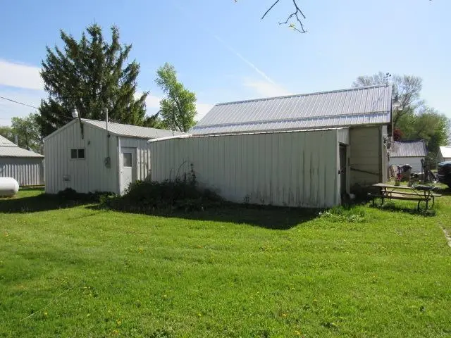 406 Highland Street, Olin, IA 52320 - #2
