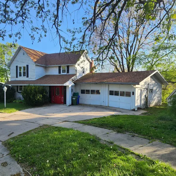 311 NE Second St., Elkader, IA 52043