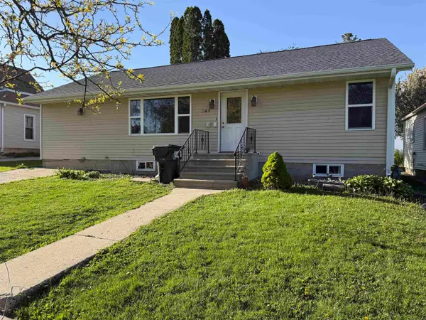 243 E Greene Street, Postville, IA 52162