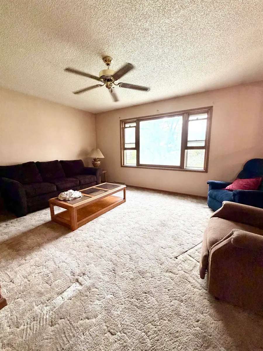 1570 Bowers Street, Waterloo, IA 50707 - #3