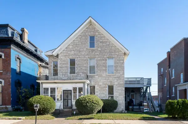 1374 Main Street, Dubuque, IA 52001