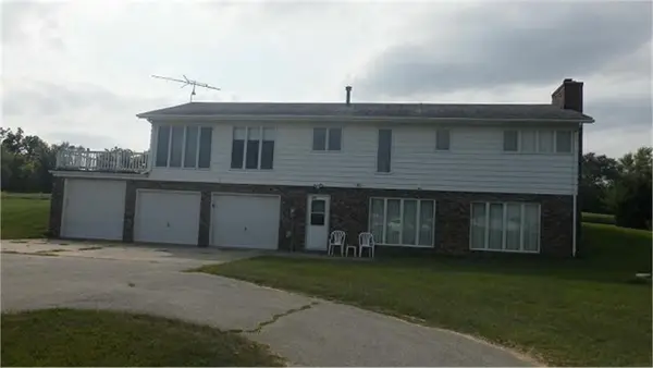 1815 SW 10th Avenue, Waverly, IA 50677