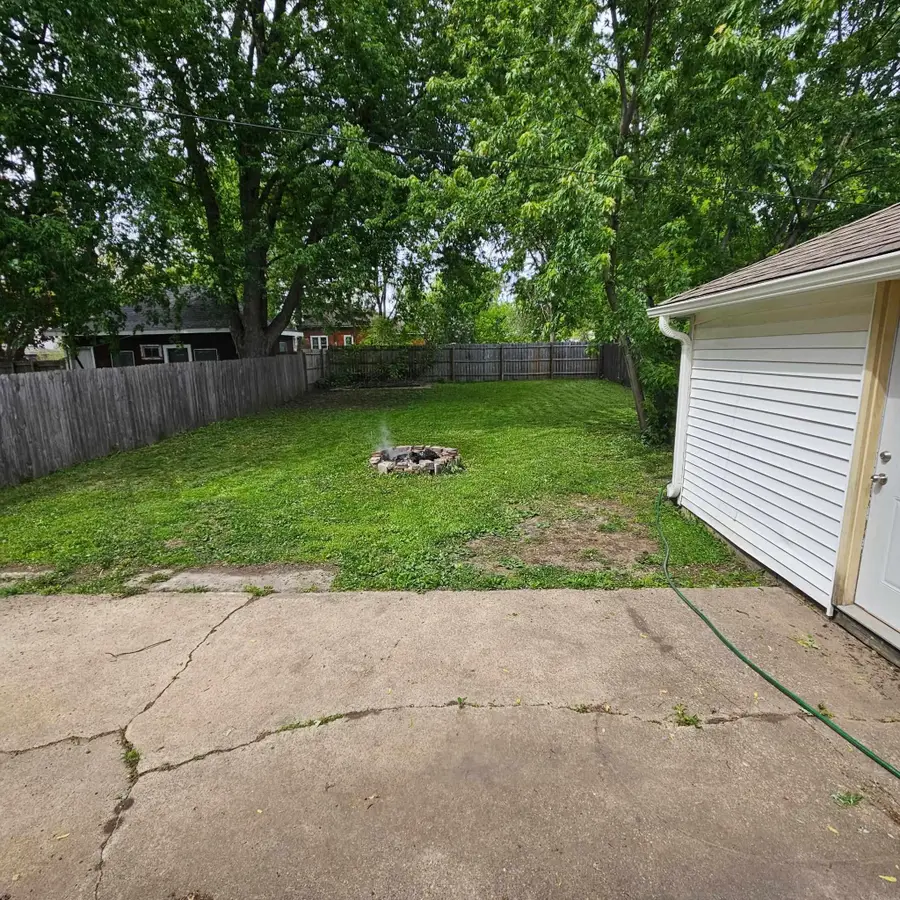 319 2nd St Nw Street, Oelwein, IA 50662 - #3