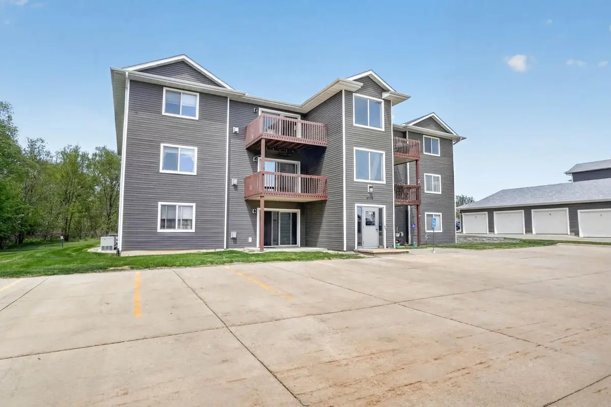 4710 Chadwick Road #5, Cedar Falls, IA 50613 - #1
