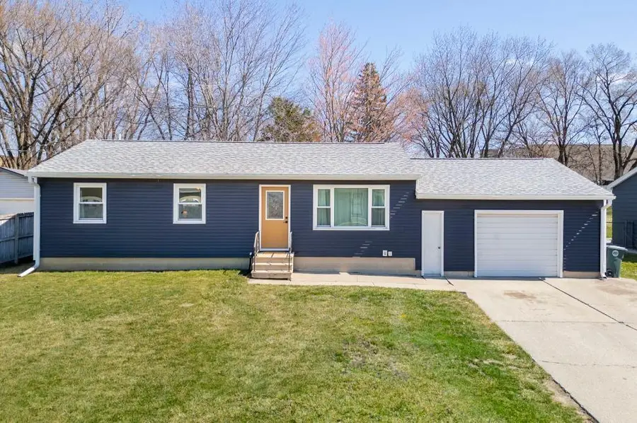 727 Progress Avenue, Waterloo, IA 50701 - #2