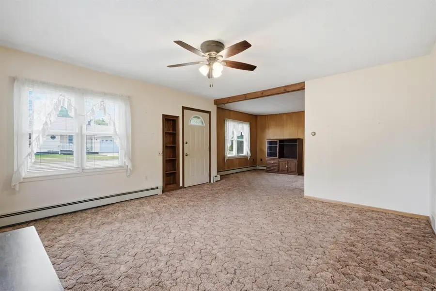 212 Clara Avenue, Manchester, IA 52057 - #3