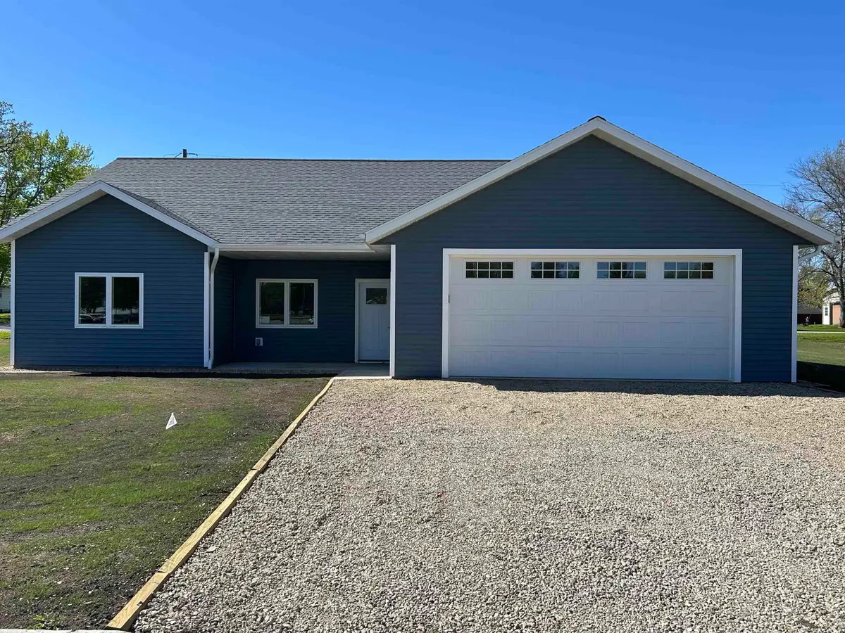 101 Maverick Lane, Riceville, IA 50466 - #1