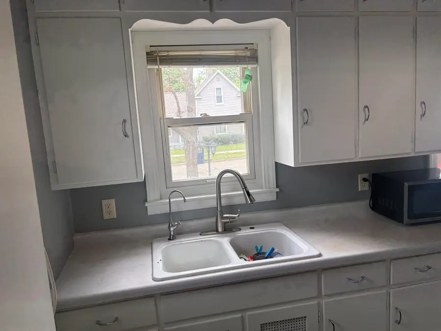 706 Kern, Waterloo, IA 50703 - #2