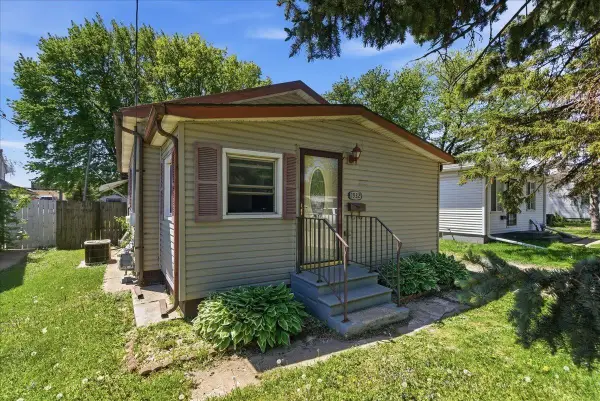 1932 Plymouth Avenue, Waterloo, IA 50702