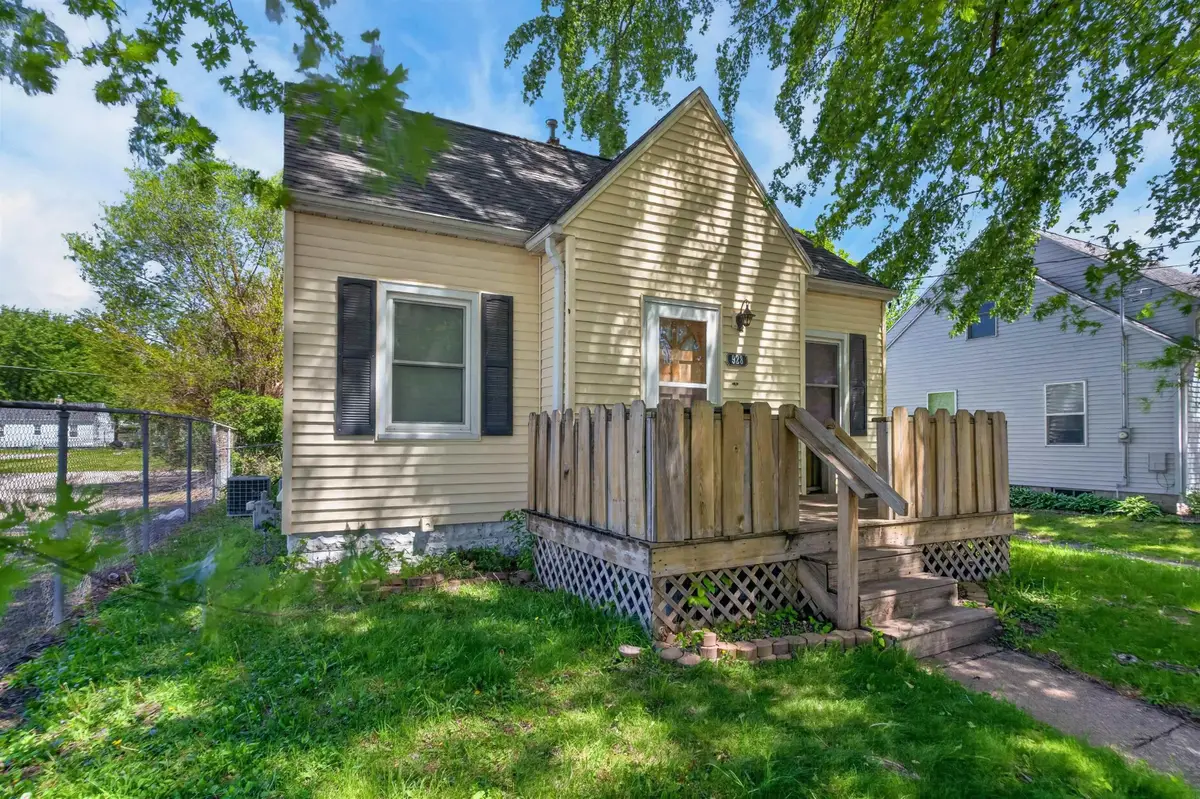 928 W Parker Street, Waterloo, IA 50703 - #1