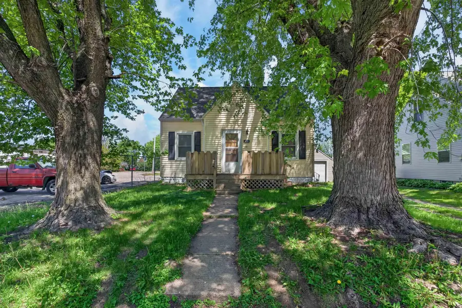 928 W Parker Street, Waterloo, IA 50703 - #3