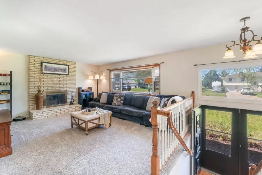 4224 Cherrywood Drive, Cedar Falls, IA 50613 - #3