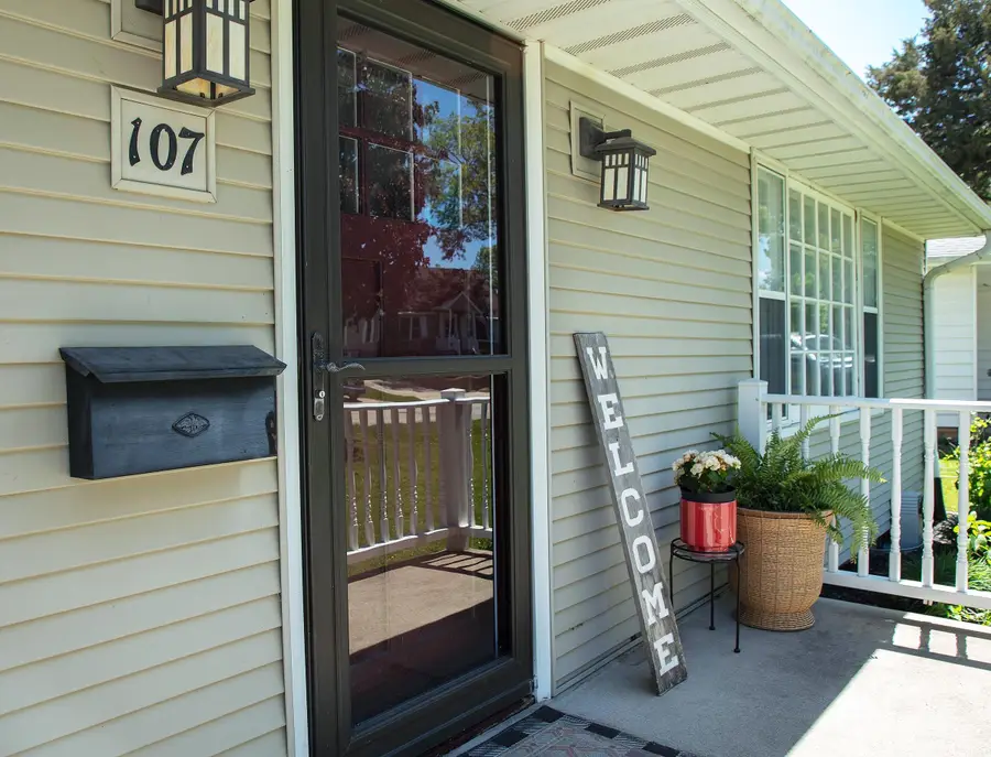 107 SW Sunset Street, Waverly, IA 50677 - #3